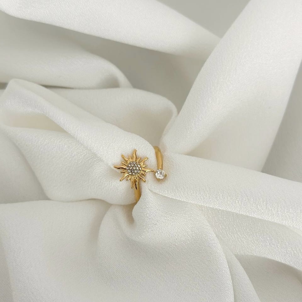 Pierścionek ze stali chirurgicznej Złoty Słonecznik