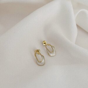 Kolczyki ze stali chirurgicznej Pearl Flow